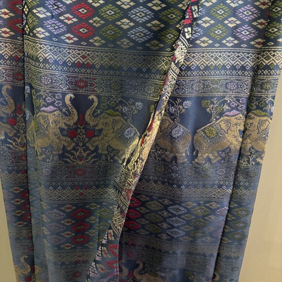 Full length Thai skirt - Picture 3 of 3